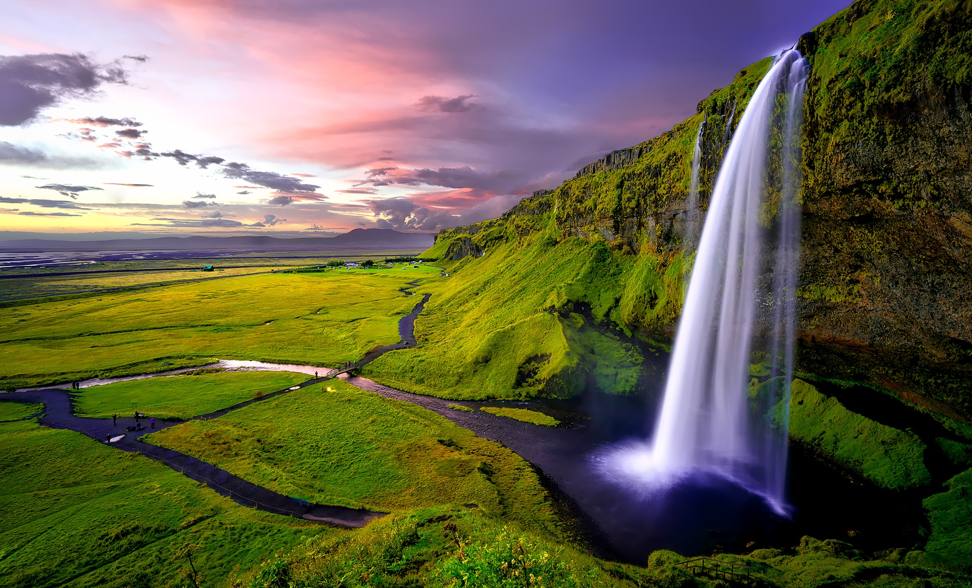Island Wasserfall Gras Berge