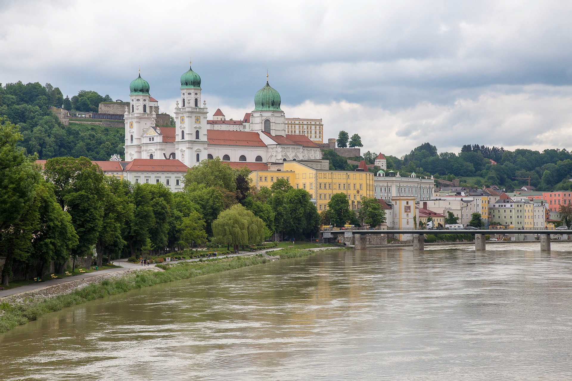 Passau Schloss Donau