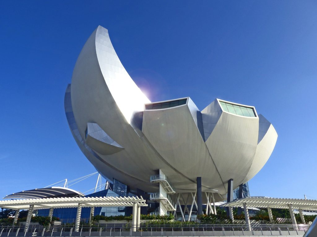 Singapur weißes modernes Gebäude