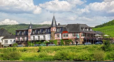 Busreise Hotel am Moselufer